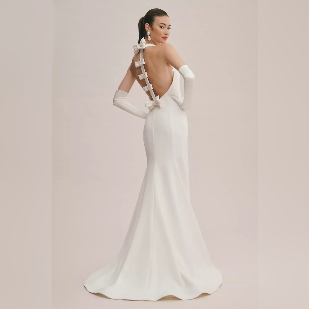 Elegant White Backless Dress